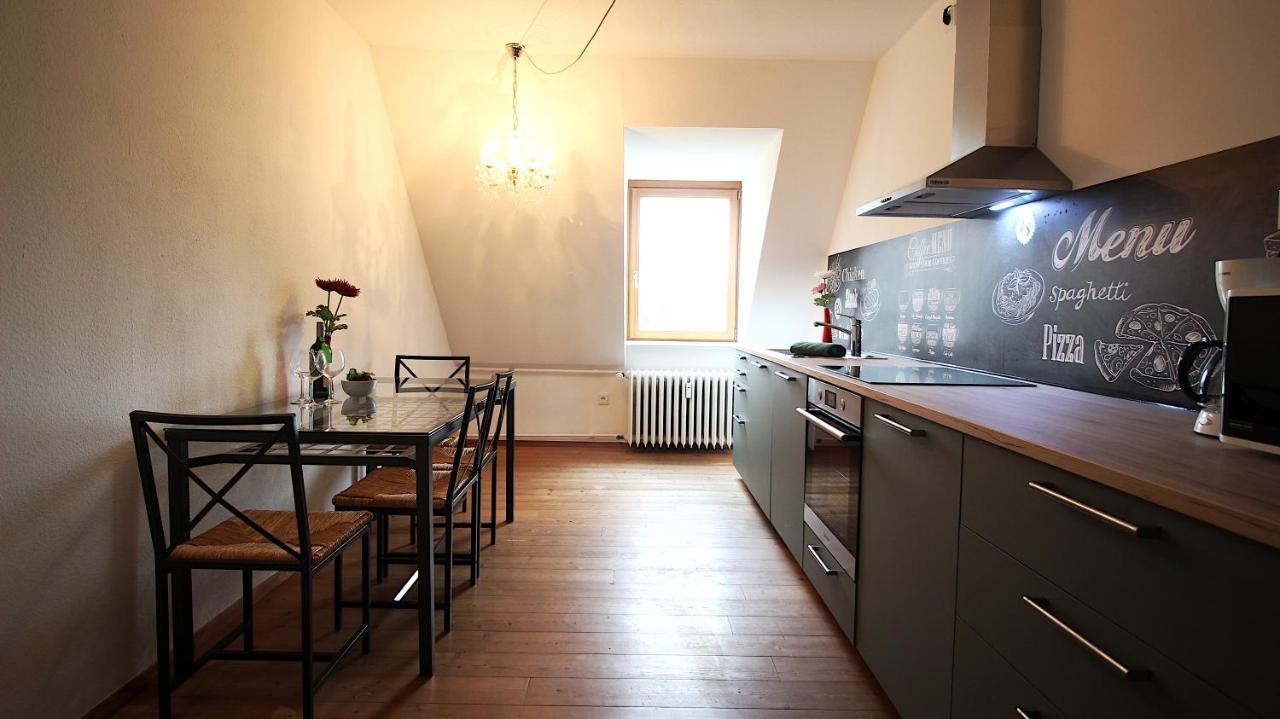 Zentrale Stadtwohnung - Direkt Am Main, Park-Ausblick Wurtzbourg Extérieur photo